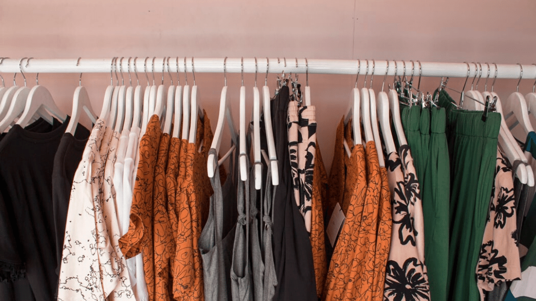 how-to-slow-down-fast-fashion-with-sustainable-fashion-stylist-jenna-flood